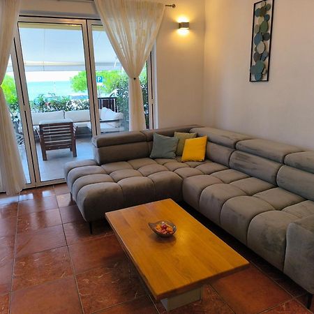 Apartman Emili Malinska Exterior photo