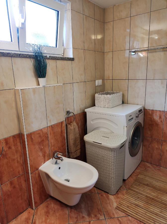 Apartman Emili Malinska Exterior photo